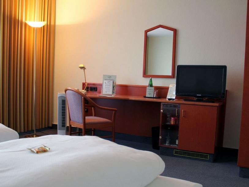 Am Terrassenufer Hotel Dresde