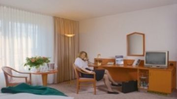 Am Terrassenufer Hotel Dresde